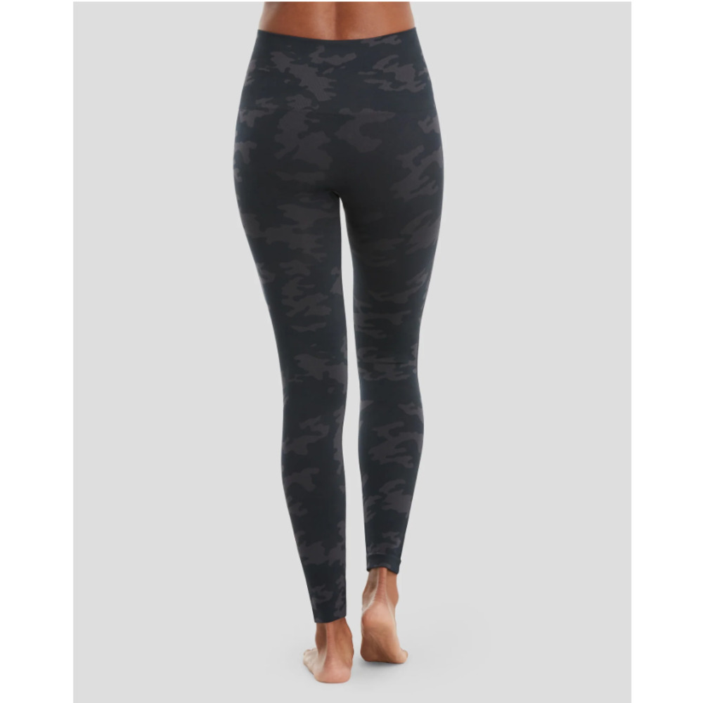 SPANX Look At Me Now Black Camo Leggings Size M
